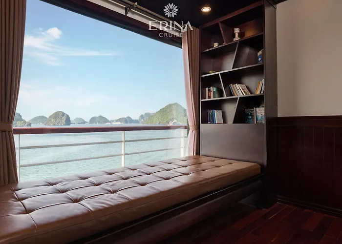 Rosa Cruise Hạ Long
