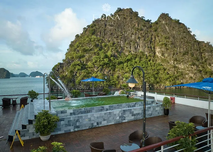 Rosa Cruise 5* Hạ Long