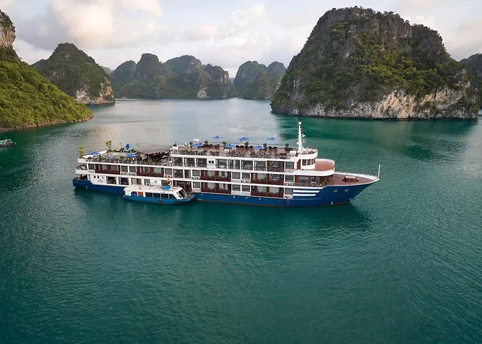 Rosa Cruise Hạ Long
