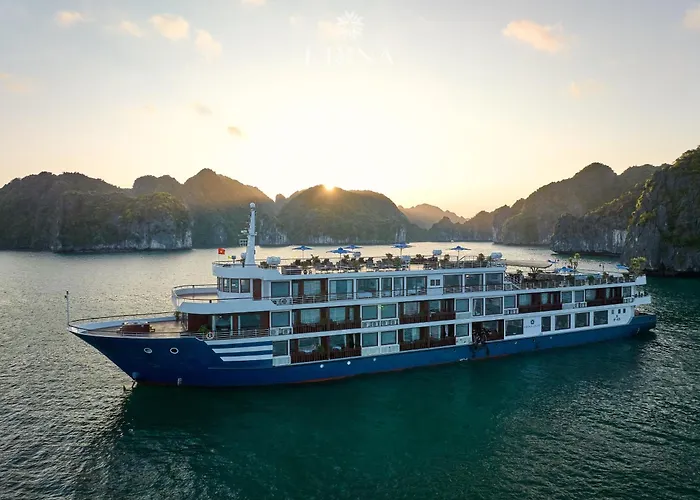Rosa Cruise  Hạ Long