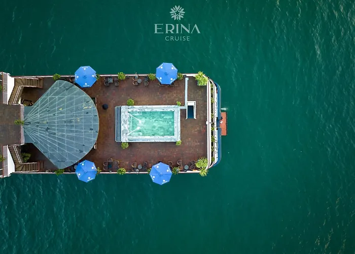 Rosa Cruise Hạ Long