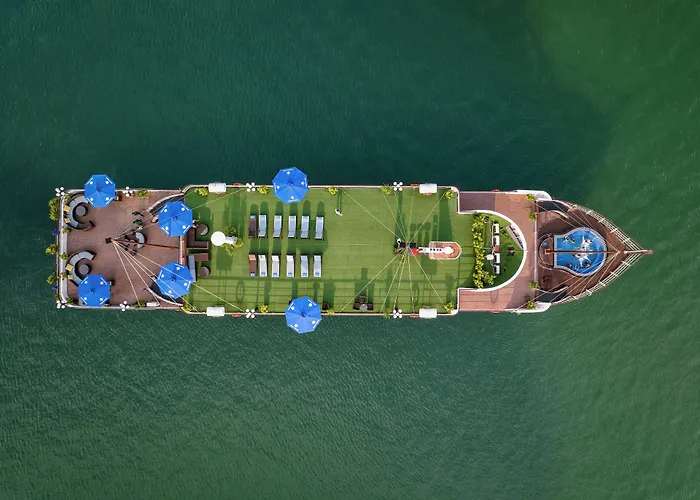Rosa Cruise 5* Hạ Long